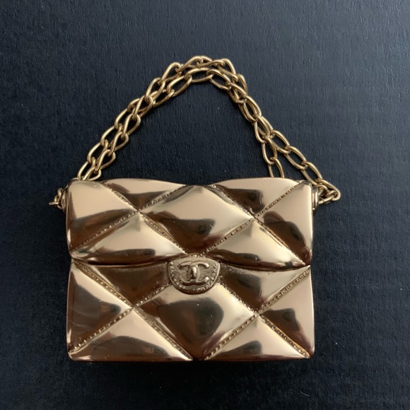 Chanel Handbag with chains Brooch - Picture 2 of 7